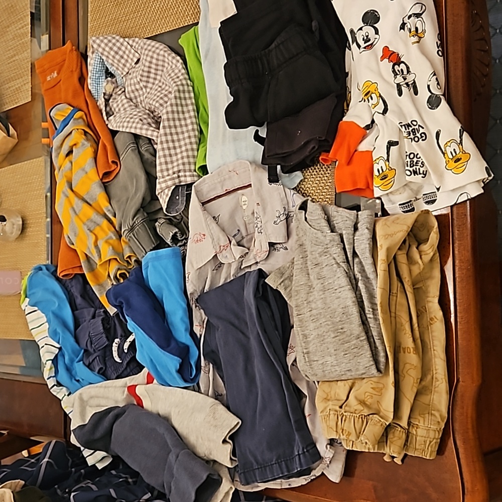 Bundle of 3t boys clothing